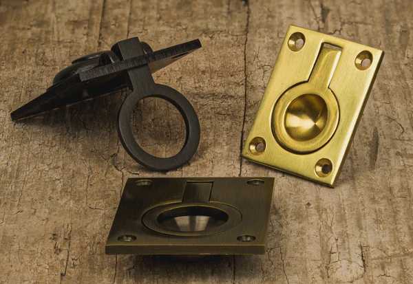 Anillo de elevación al ras: diseño oculto, apertura de plataforma más segura