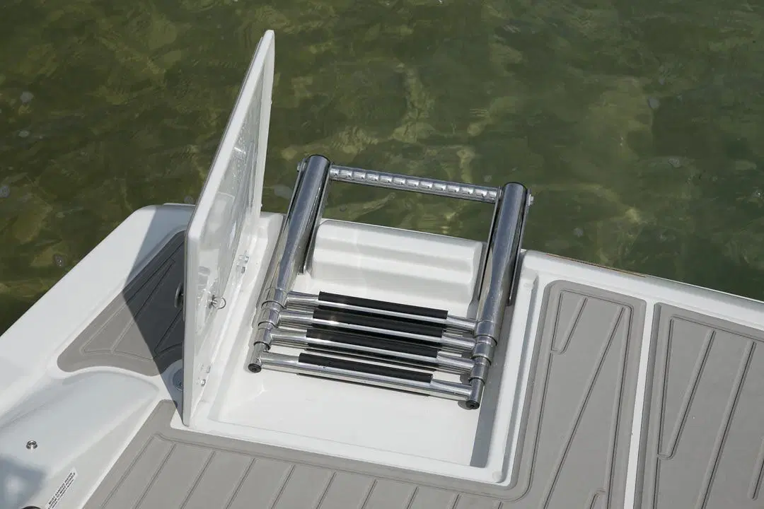 Escalera telescópica marina